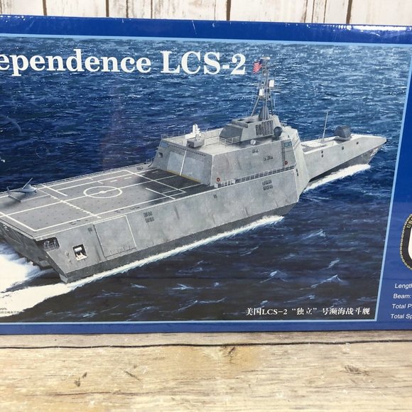 NEW Trumpeter USS Independence LCS-2 Warship Model Kit Plastic 2010 SEALED - Picture 3 of 12